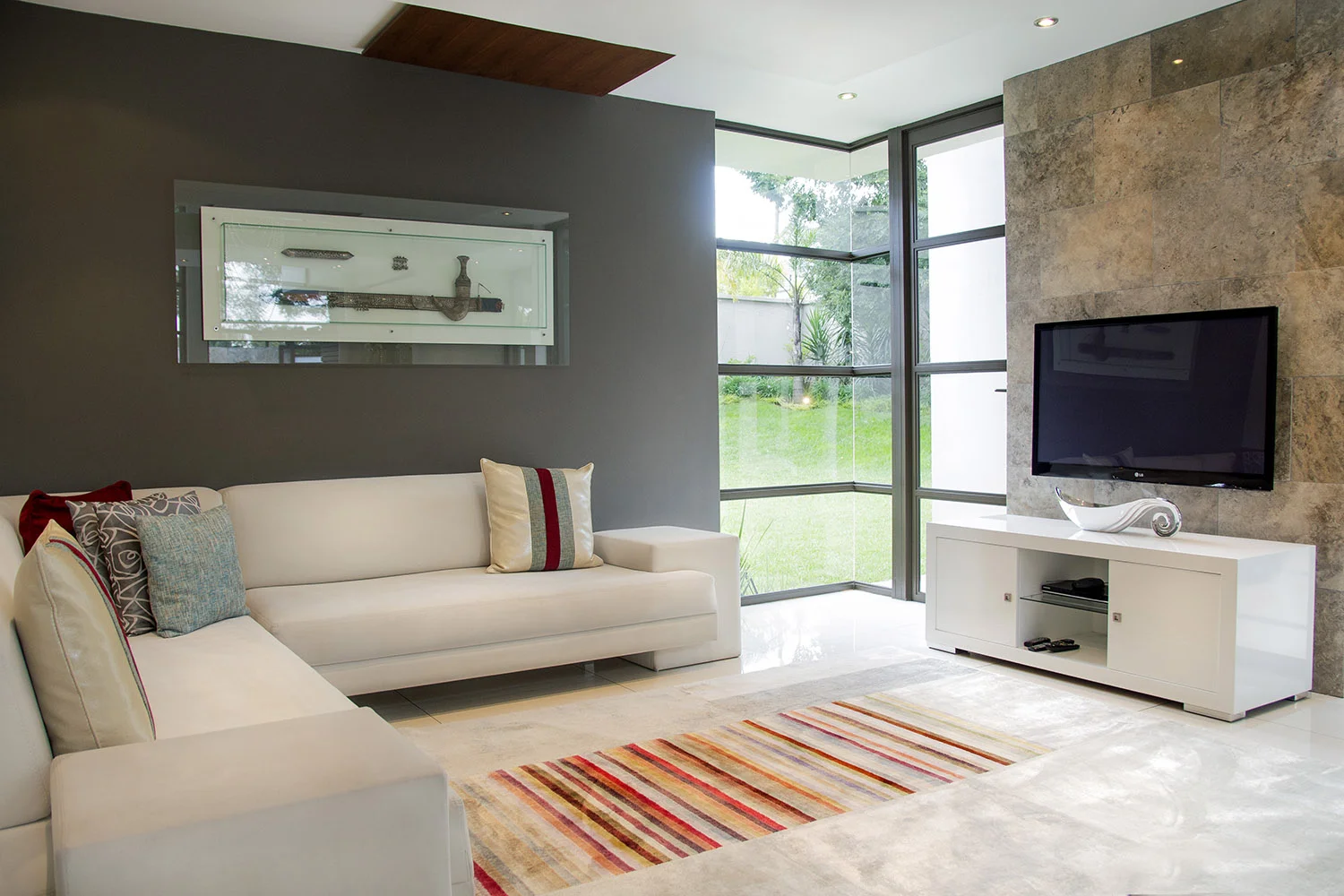 Interiors & Lanscapes — project photograph 26
