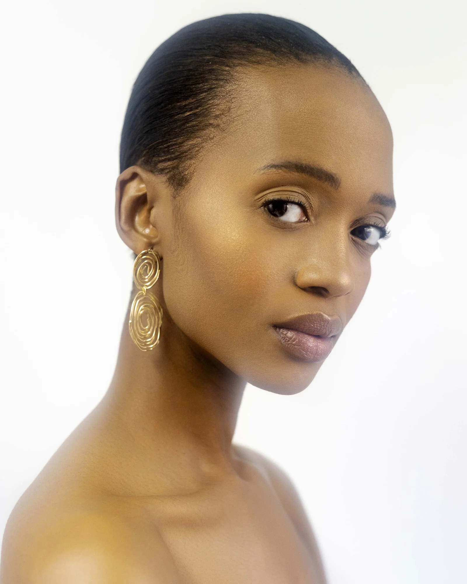 Fashion & Beauty Portfolio 4 — project photograph 32