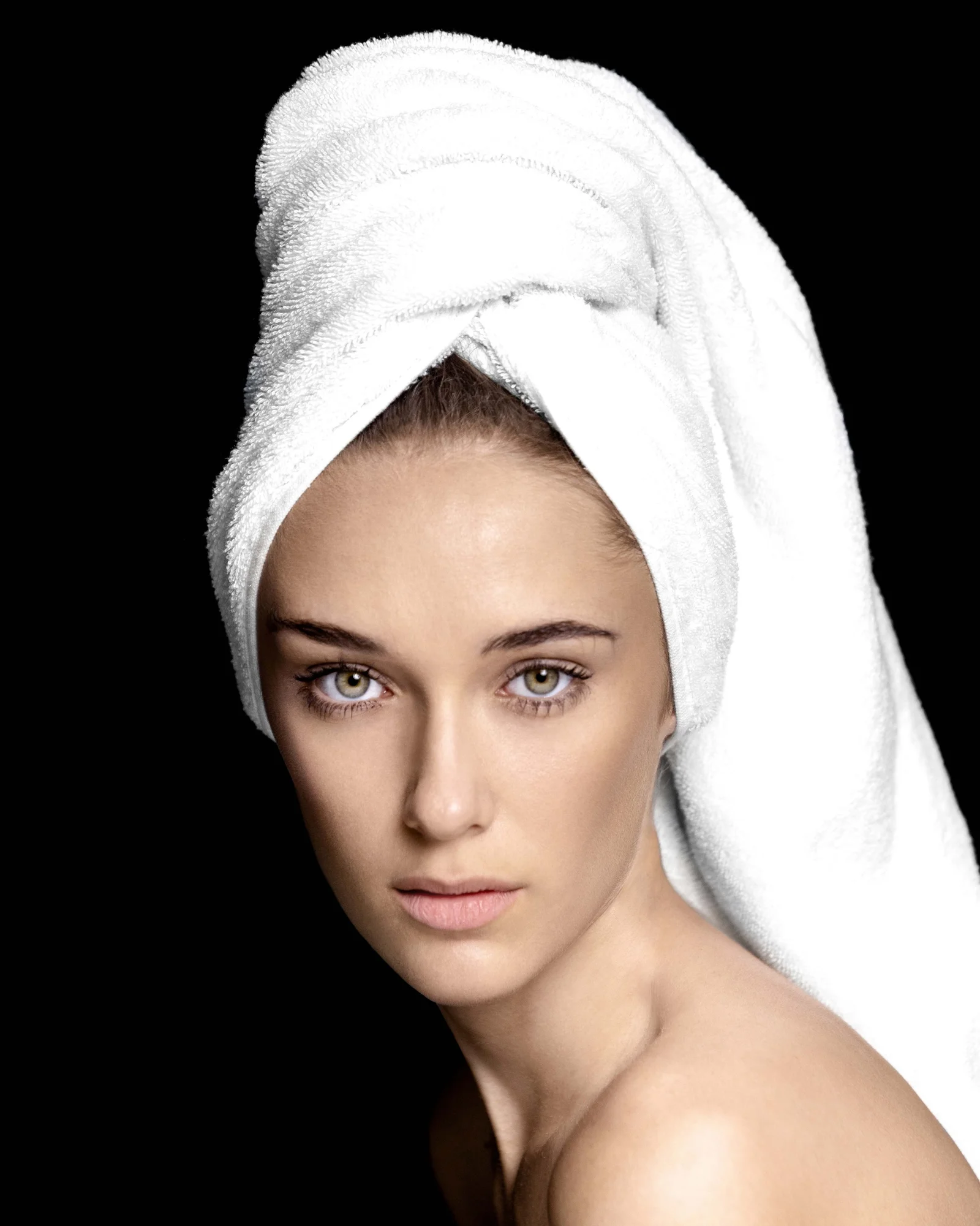 Fashion & Beauty Portfolio 4 — project photograph 15
